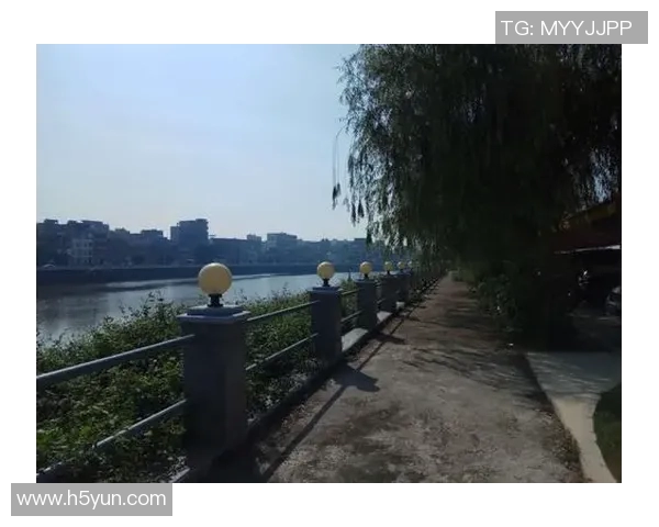 坎昆与扎卡特卡斯的魅力对决：探索两地独特风情与旅游体验